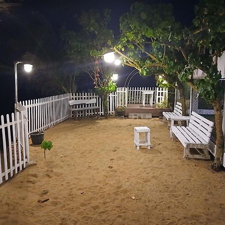Ashen'S Beach House Bussa Extérieur photo