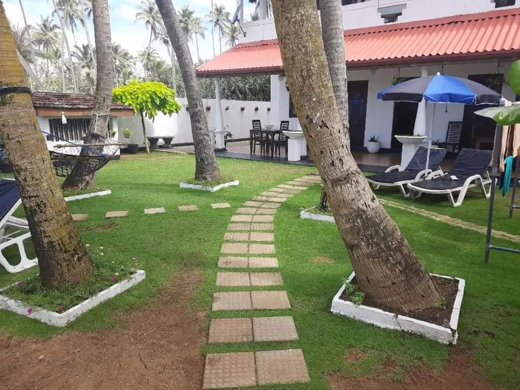 Ashen'S Beach House Bussa Extérieur photo