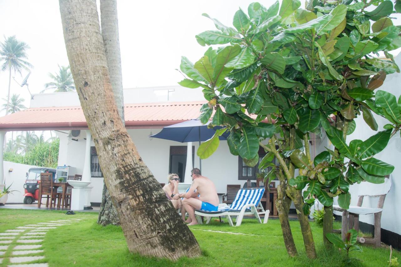 Ashen'S Beach House Bussa Extérieur photo